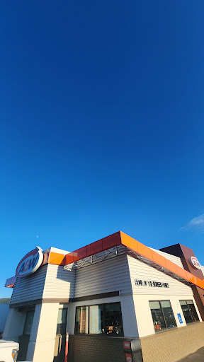Photo of A&W Canada - 1039 Cariboo Hwy, Williams Lake, BC V2G 2W3